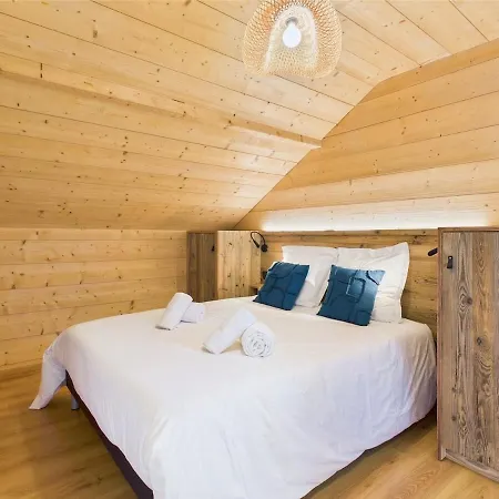 Metcy 12 Pers, Jacuzzi, 8km Gerardmer Chalet *