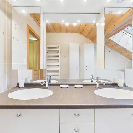 בקתה Metcy 12 Pers, Jacuzzi, 8km Gerardmer